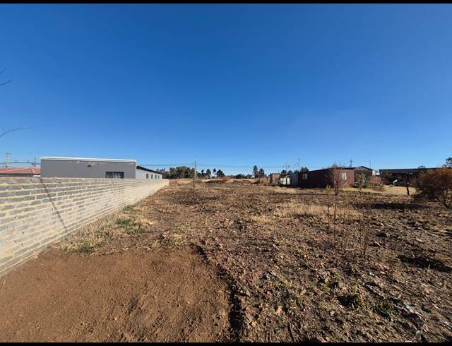 785M² VACANT LAND FOR SALE IN UNITAS PARK